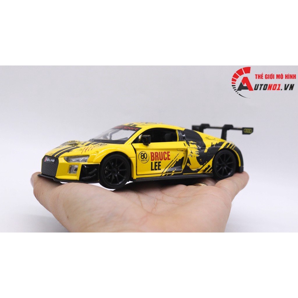 MÔ HÌNH XE AUDI R8 LMS BRUCE LEE 80TH 1:32 MAKEDA 7782