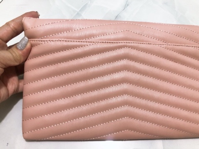 Túi cầm tay/ đeo vai Guess newtag dây xích vàng