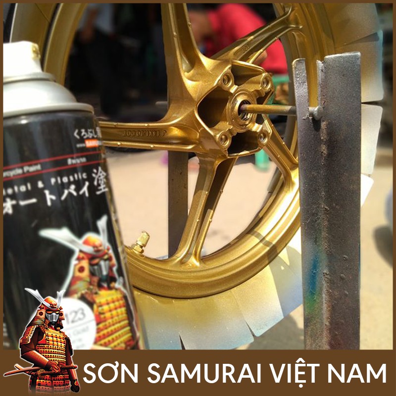 Chai sơn màu vàng lấp lánh 1123 Samurai Paint