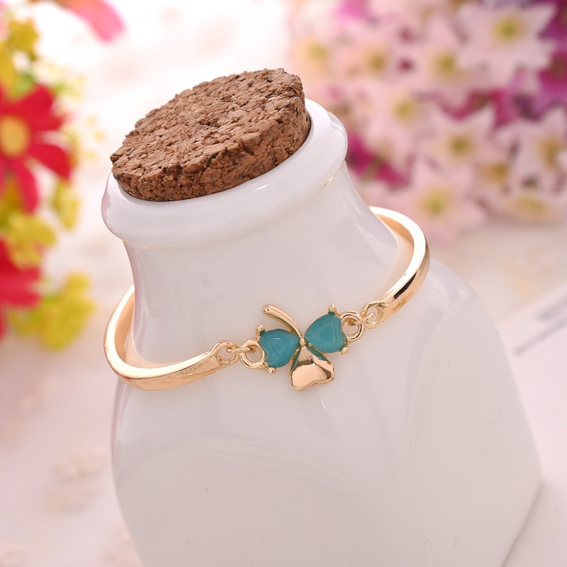  Vòng đeo tay hợp kim mặt hình cỏ ba lá/ trái tim đính đá lấp lánh dễ thương cho nữ | BigBuy360 - bigbuy360.vn