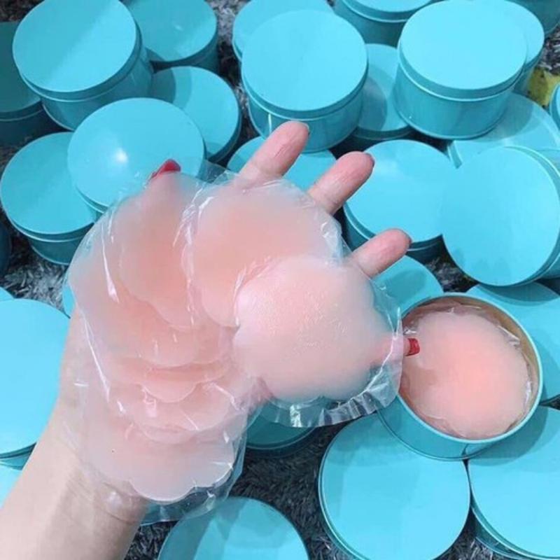 Miếng Dán Ngực Silicon Cao Cấp Hộp 5 Cặp Tái Sử Dụng Nhiều Lần Miếng Dán Ti Giúp Chị Em Tự Tin Hơn Khi Diện Đồ Hở Lưng