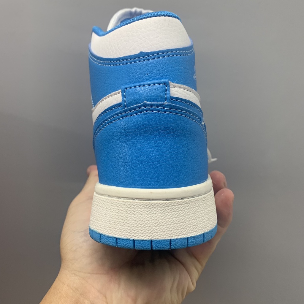 Giày thanh lí big sale JD xanh dương đậm cao cổ