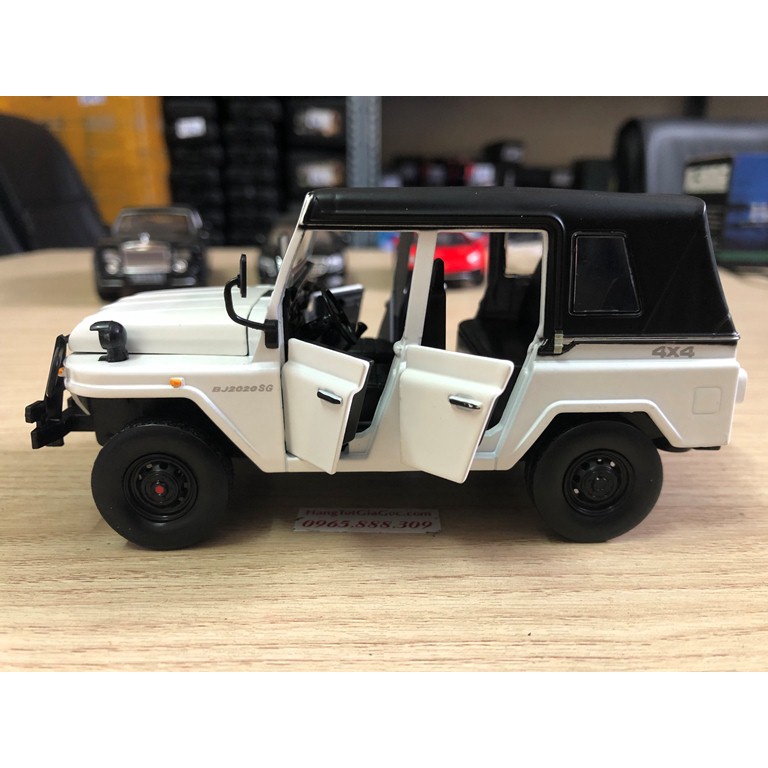 Mô hình xe Jeep địa hình bằng hợp kim tỉ lệ 1:28