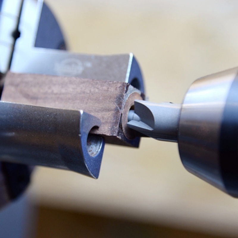 Trục Cắt Cho Máy Cắt Cỏ Đầu Lục Giác Tiện Dụng