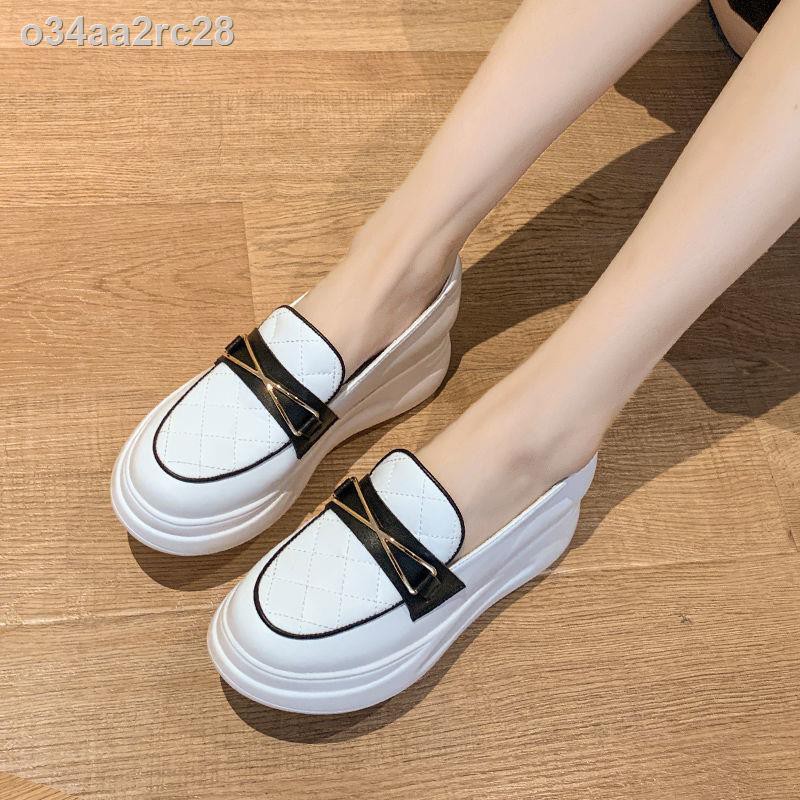 ¤Đôi giày màu trắng của phụ nữ một nửa dép đi trong nhà mùa hè mới phiên bản Hàn Quốc tất cả các trận đấu bê