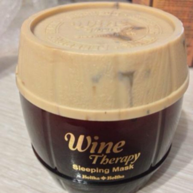 Mặt nạ ngủ rượu vang