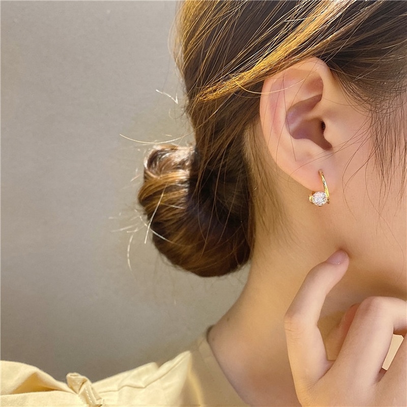 Khuyên Tai Dạng Xỏ Đính Đá Zircon Đơn Giản Phong Cách Hàn Quốc Cho Nữ