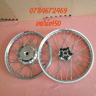 Bánh căm gắn cho xe VARIO 150 đĩa trước 5 lỗ căm đùm mạ crom, niềng nhôm hiệu BANZAI trước và sau 1.4 gắn như zin