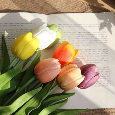 Cành Tulip mô phỏng bằng PU 51cm cao cấp nhập khẩu trang trí nhà cửa hoa cô dâu