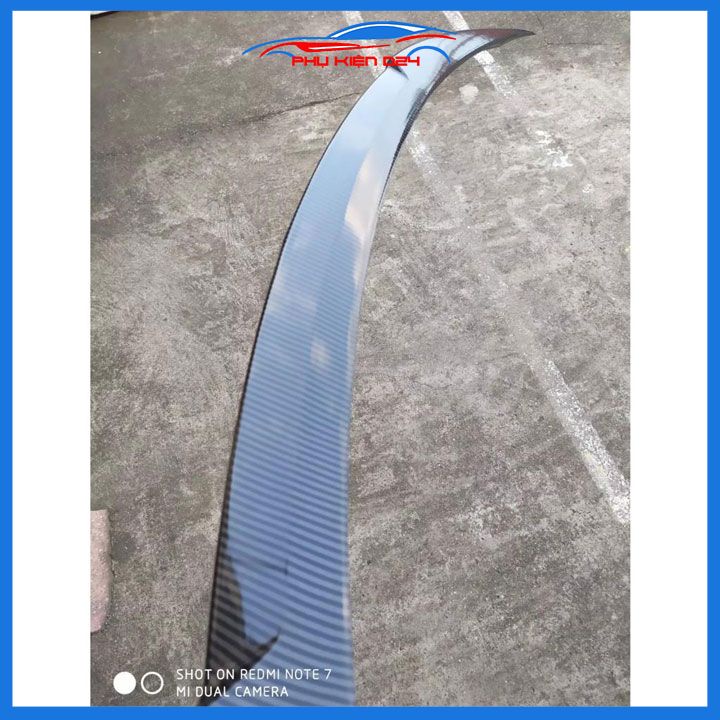 Đuôi gió sau xe liền cốp K3 2022-2023 vân Cacbon