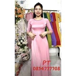 Áo dài lụa trơn cổ tết đơn giản trẻ trung