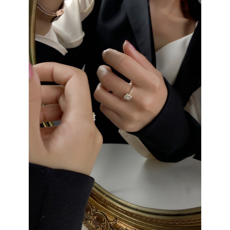 Korean exquisite luxury diamond ring B0018