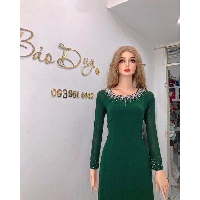 Áo dài tiệc trung niên làm sui trong dịp đám cưới