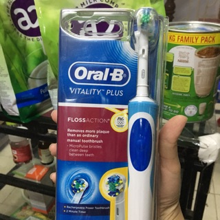 Bàn chải điện Oral B floss action