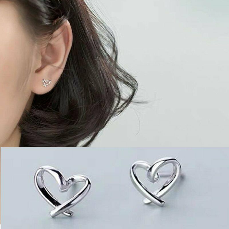 1 Đôi Bông Tai Bạc 925 Hình Trái Tim Mini Dễ Thương