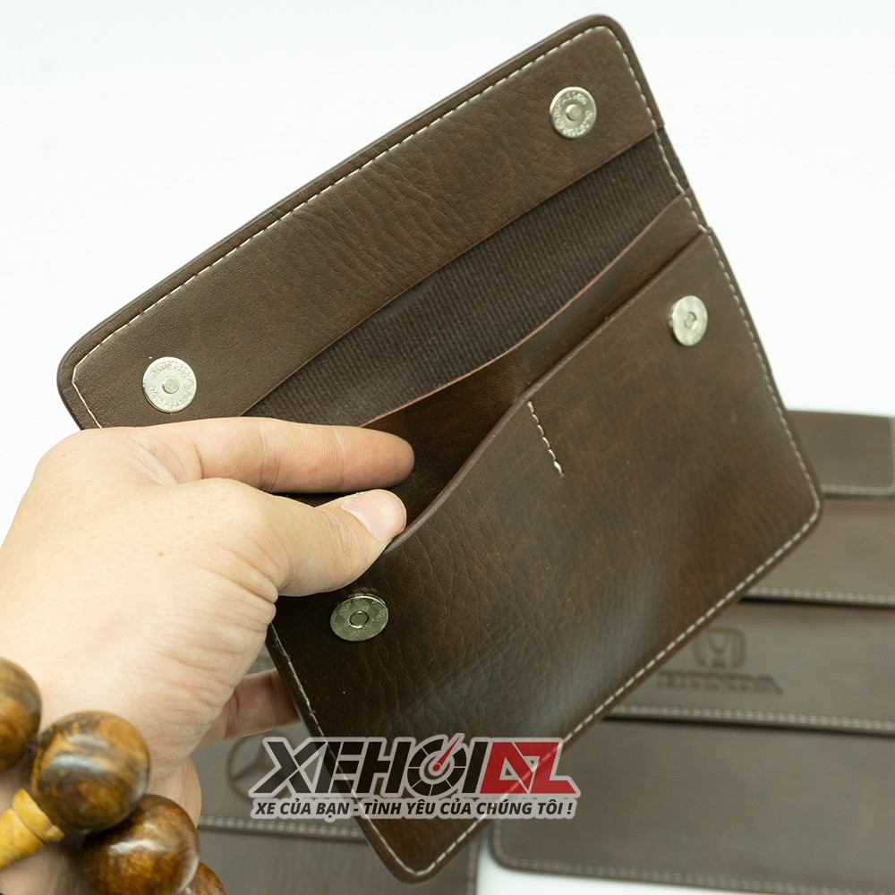 Ví da để giấy tờ, đăng kiểm trên xe ô tô - hàng đẹp- tặng kèm 1 móc khóa siêu chất - Logo MAZDA