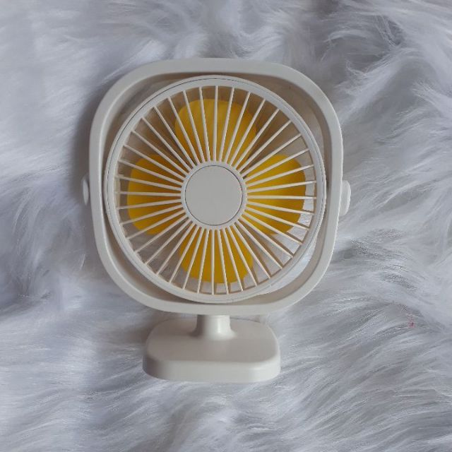 Quạt tích điện để bàn Mini Fan