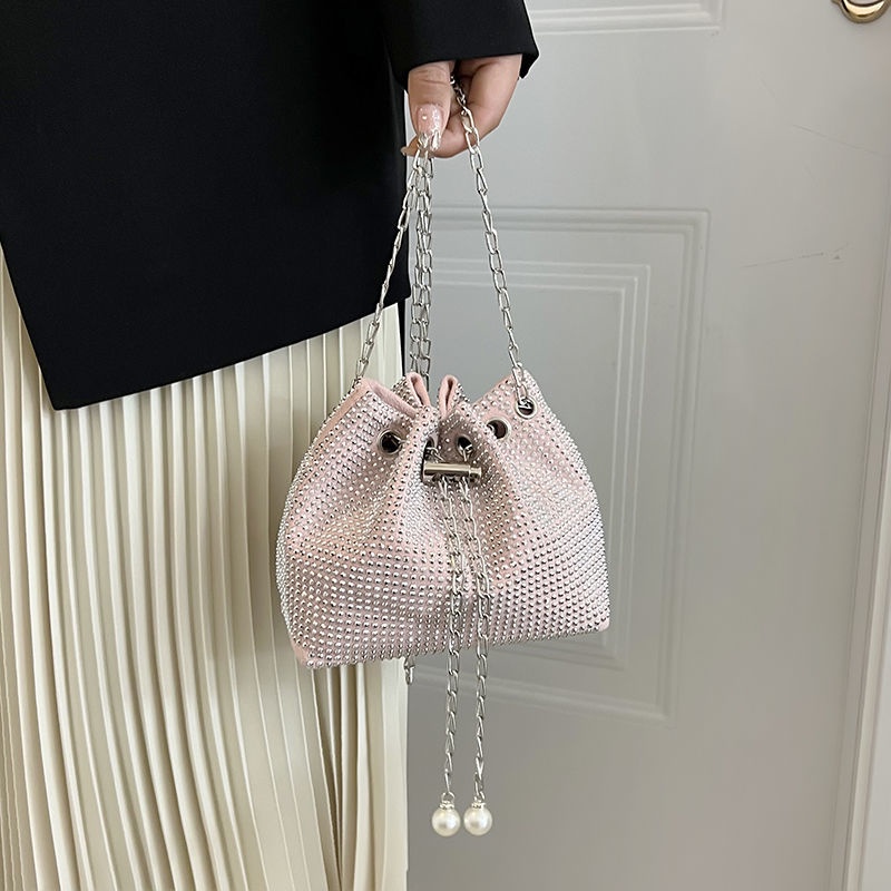 This year, small bags are popular for women's 2022 new summer bright diamond with bucket bag, ins chain satchel bag
