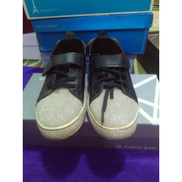 combo 2 đôi giày bé gái lớn size 33