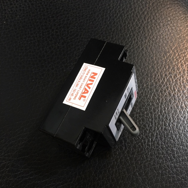 Cầu dao CB cóc ngắt mạch điện 30A 40A Nival