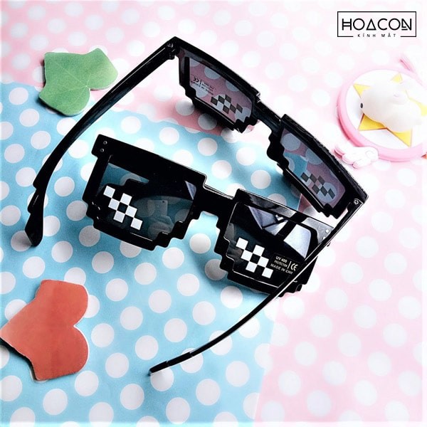 Mắt Kính Thug Life Vuông 6 Chấm (Màu Đen)