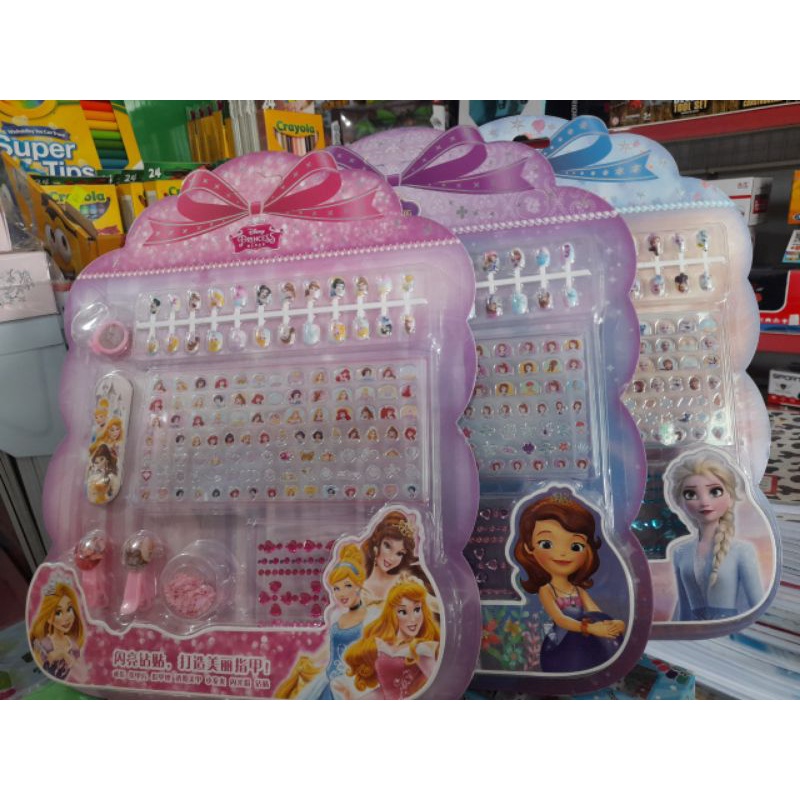 Sticker dán móng tay chân cho bé.Giao ngẫu nhiên như hình đăng