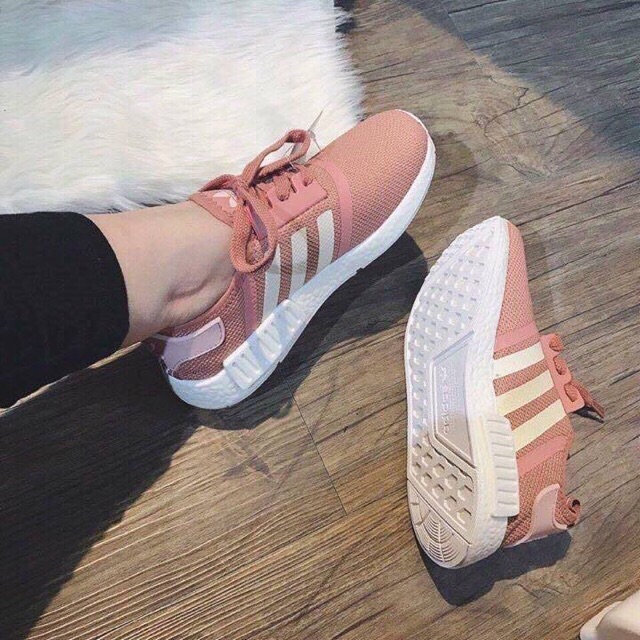 XẢ HÀNG HOT XẢ KHO THANH LÝ - RẺ Giày NMD hồng đất | Sale Rẻ | Có Sẵn 2020 . BÁN RẺ 👟 :)) , " ~