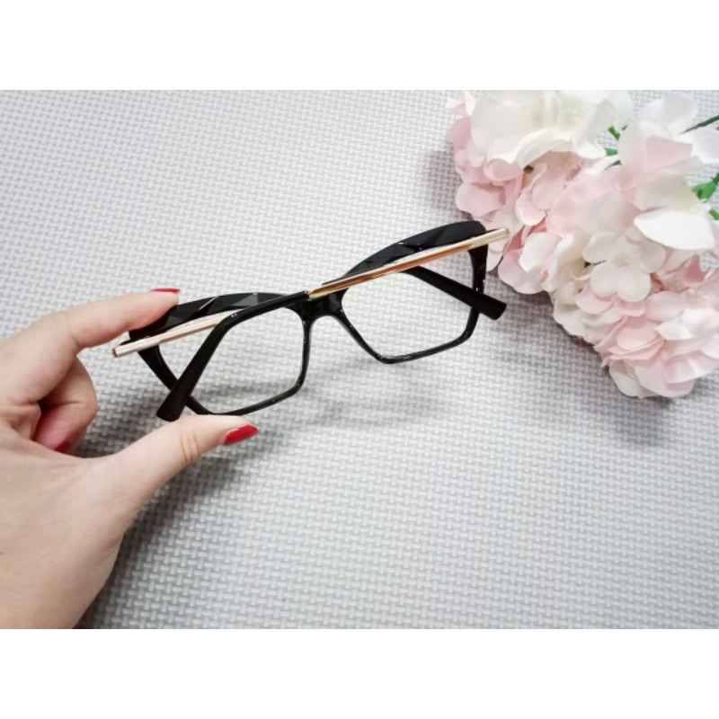 Kính Shein mua ở Mỹ,  hàng chuẩn auth, có mail mua hàng chính hãng