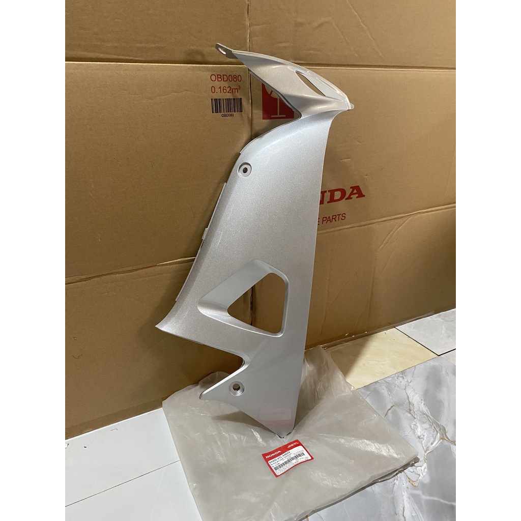 64400KTL640ZA ốp ống yếm phải *NH411M*