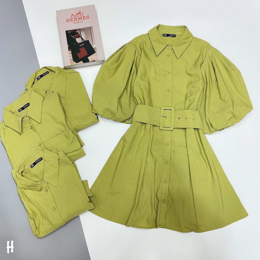 váy xanh thắt đai