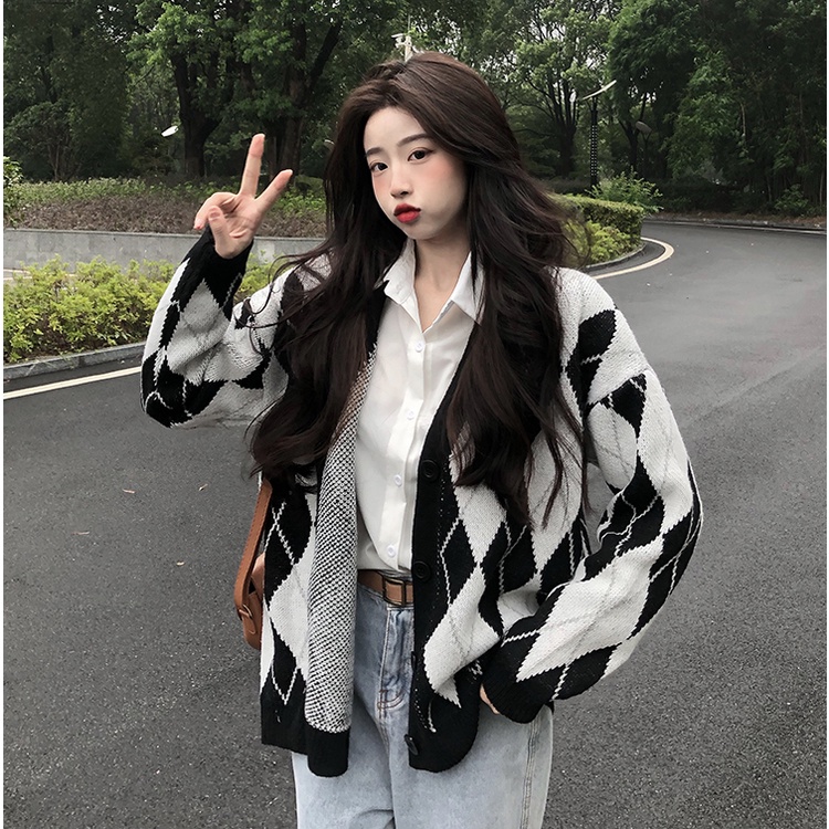 kumi.vn SẴN HÀNG áo khoác cardigan len hoạt tiết trám màu hồng và đen | BigBuy360 - bigbuy360.vn