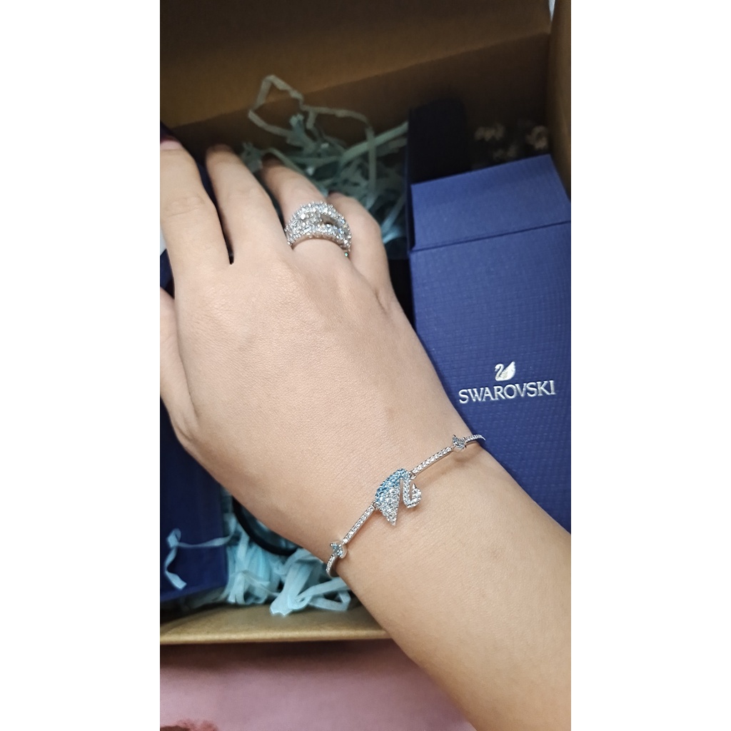 Vòng Tay Thiên Nga Xanh Có Biểu Tượng Trong Hộp Quà Đẹp