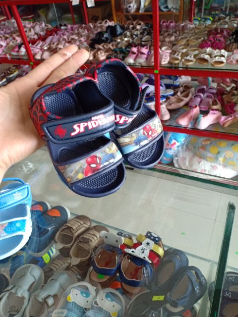 Sandal  siêu nhẹ bé trai