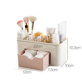 Kệ mỹ phẩm nhựa mini