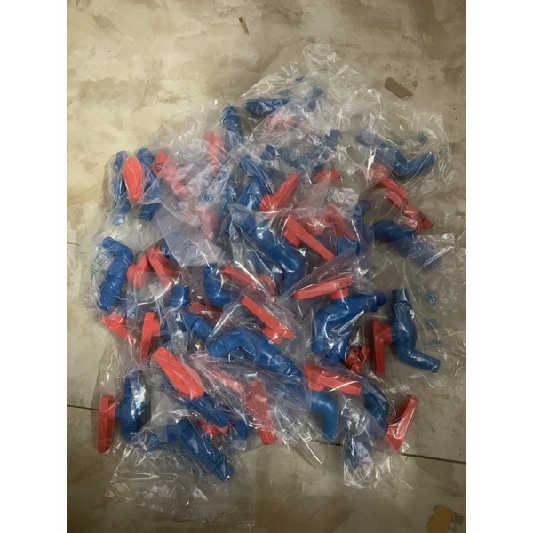vòi nhựa ren 21 compo 50 cái