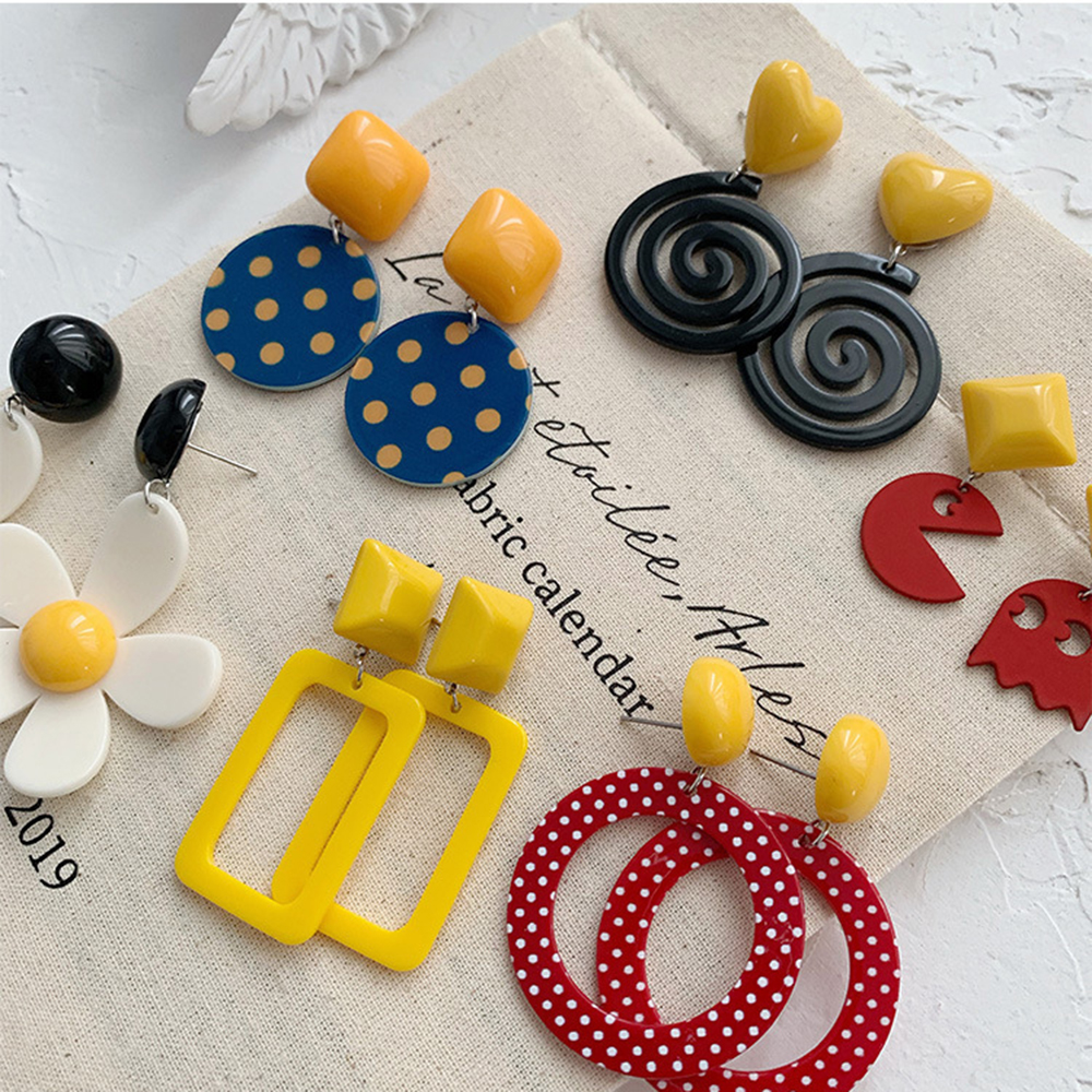 Khuyên Tai Nữ Trang Dáng Dài Tạo Hình Độc Đáo