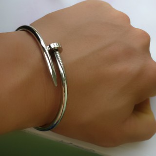 Vòng Tay Đinh Titanium Cao Cấp