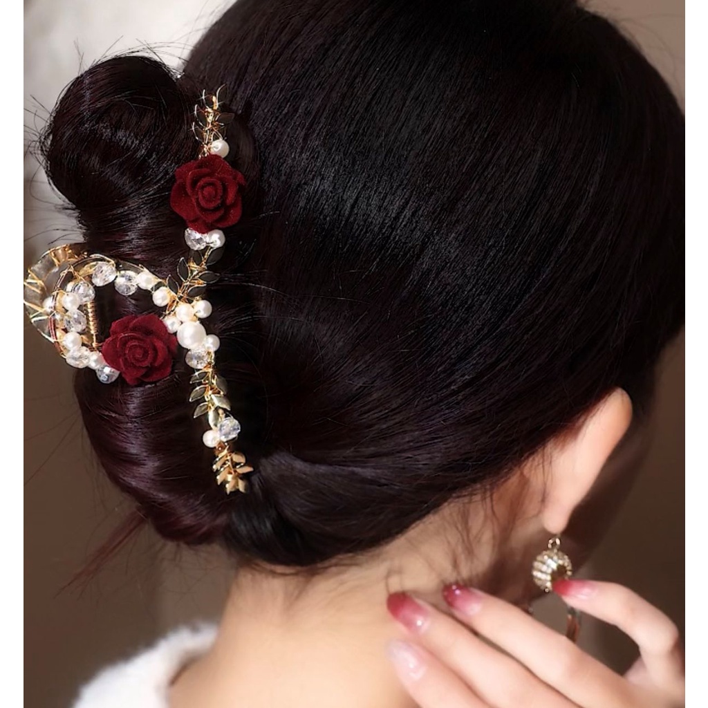 Kẹp Tóc Một Bên Đính Hoa Hồng Ngọc Trai Phong Cách Pháp Cổ Điển Cho Nữ