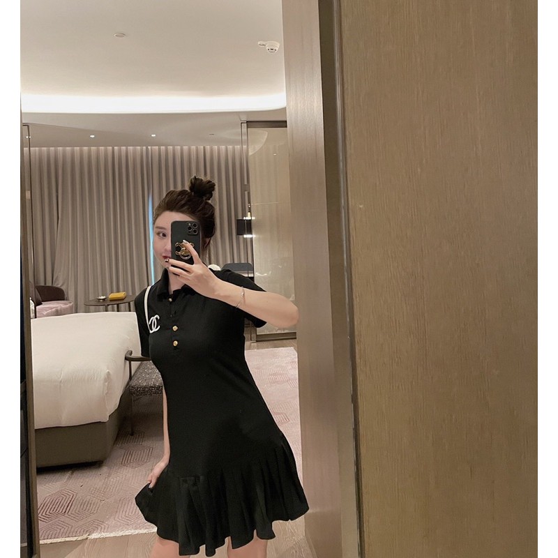 Váy polo nữ ngắn tay chân váy đuôi cá logo thêu trước ngực 𝘾𝙝𝙖𝙣𝙚𝙡 CN 𝘾𝙝𝙖𝙣𝙚𝙡