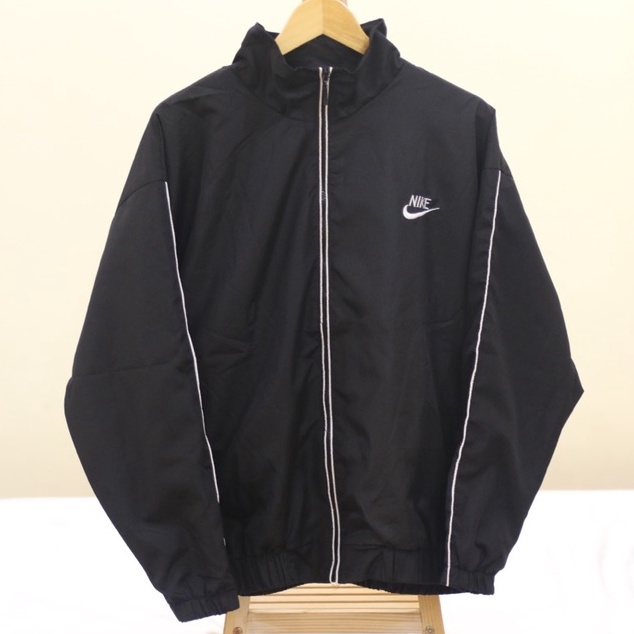 Áo Khoác Jacket Nike Basic Swoosh Vintage Viền Trắng Nam Nữ Vải Dù 2 Lớp Cao Cấp LBsar