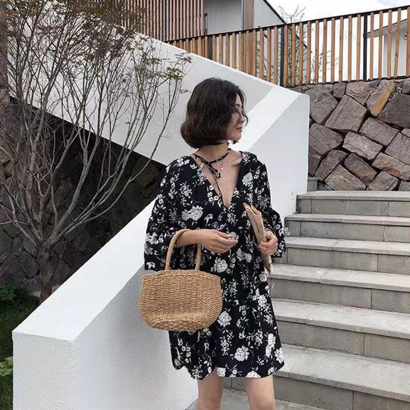 Đầm Ielgy tay áo dài trung bình cổ chữ V size lớn dáng rộng phối bèo họa tiết hoa xinh cho nữ