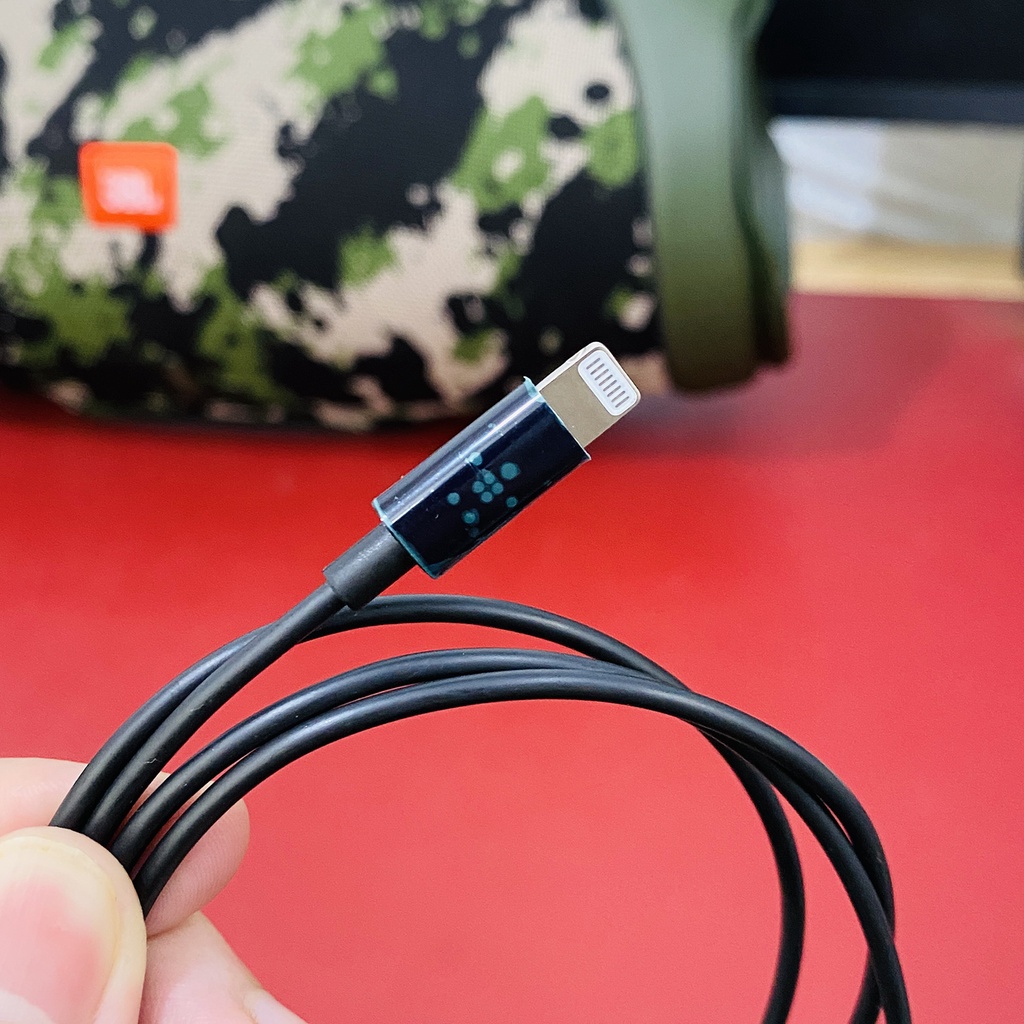 Cáp chuyển đổi âm thanh Belkin từ Lightning sang Audio 3.5  - Hàng chính hãng bảo hành 12 tháng