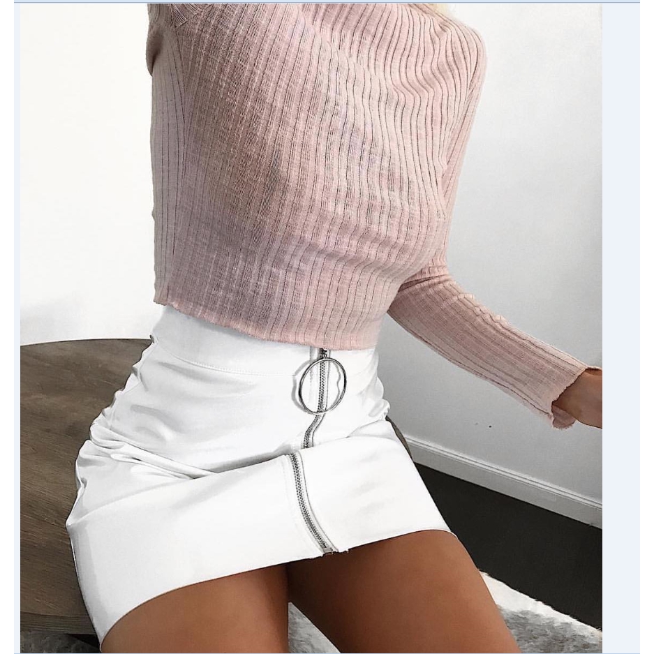 Chân váy ngắn nữ tính thời trang