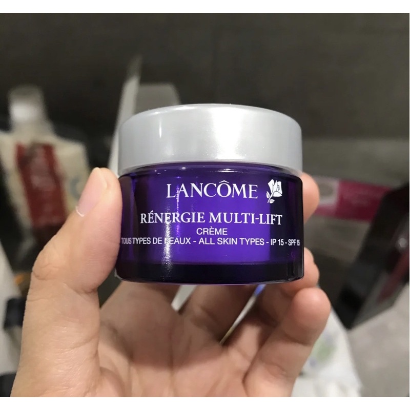 Kem dưỡng da Lancome Renergie Multi-Lift SPF15 15ml