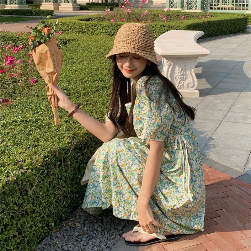 Đầm Ngắn Tay In Hoa Với Thiết Kế Cổ Vuông Xinh Xắn Theo Phong Cách Hàn Quốc