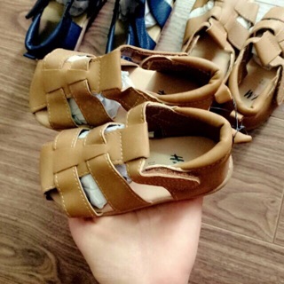 Sandal HM dư hịn