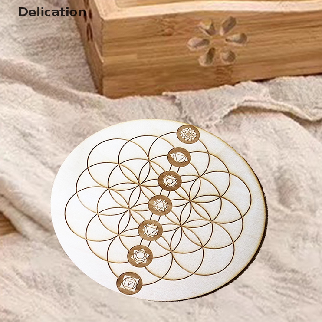 Đế Tròn Lót Thủy Tinh 10cm Với Hoa Tự Nhiên