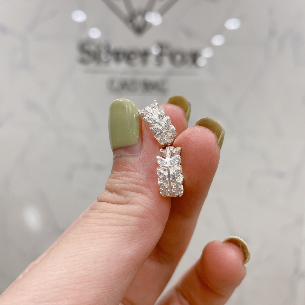 Khuyên Tai Bạc Ta Nữ CaoBac Silver Hình Lá Đính Đá Thiết Kế Kiểu Dáng Tròn Xinh Xắn Thanh Lich Dành Tặng Cho Bạn Nữ