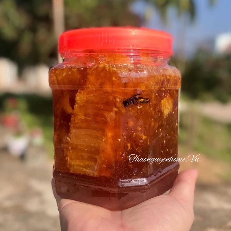 Mật ong rừng nguyên sáp hũ 1kg