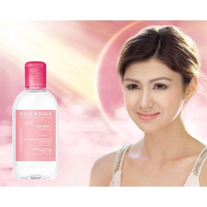 Dung dịch cân bằng dưỡng ẩm và làm dịu da Bioderma Sensibio Tonique 250ml
